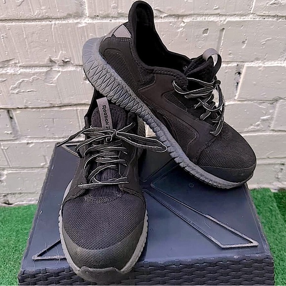 Reebok Black composite steel toed Athletic Shoes size 8.5 - Picture 1 of 6